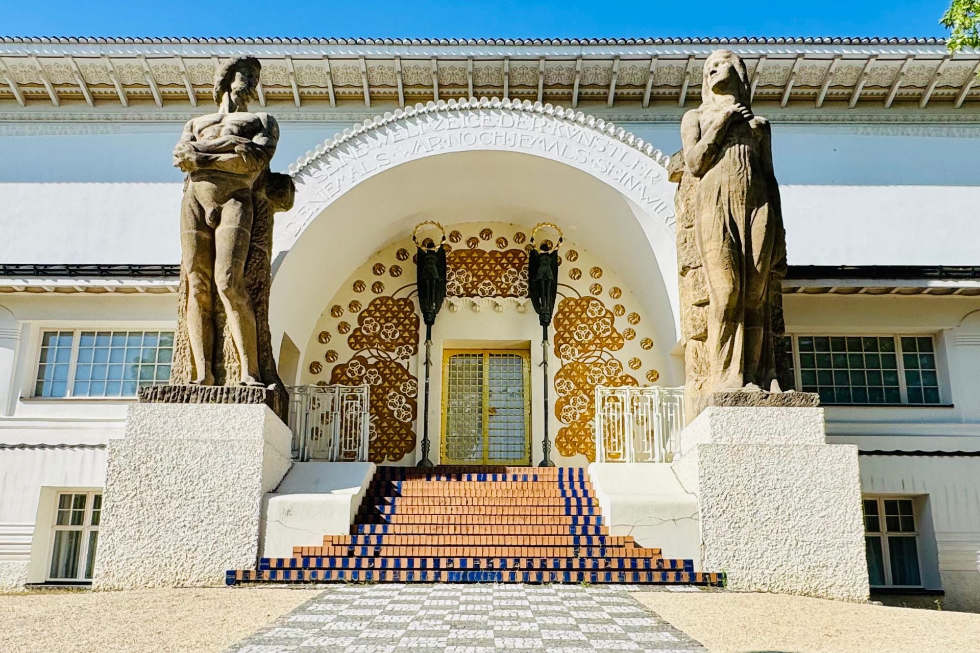 Ontdek Darmstadt: Mathildenhöhe is de Jugendstil hotspot van Duitsland