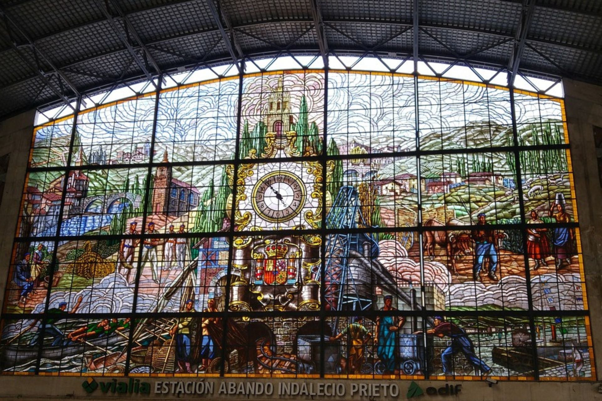 Glas-in-lood raam station Bilbao Spanje