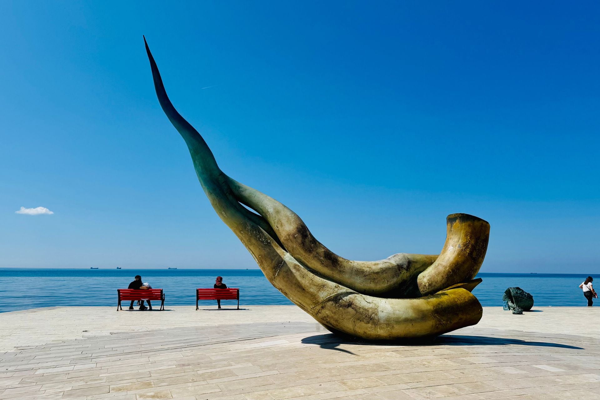 Kustplaats Durres met beeld op de boulevard reistips highlights hotspots