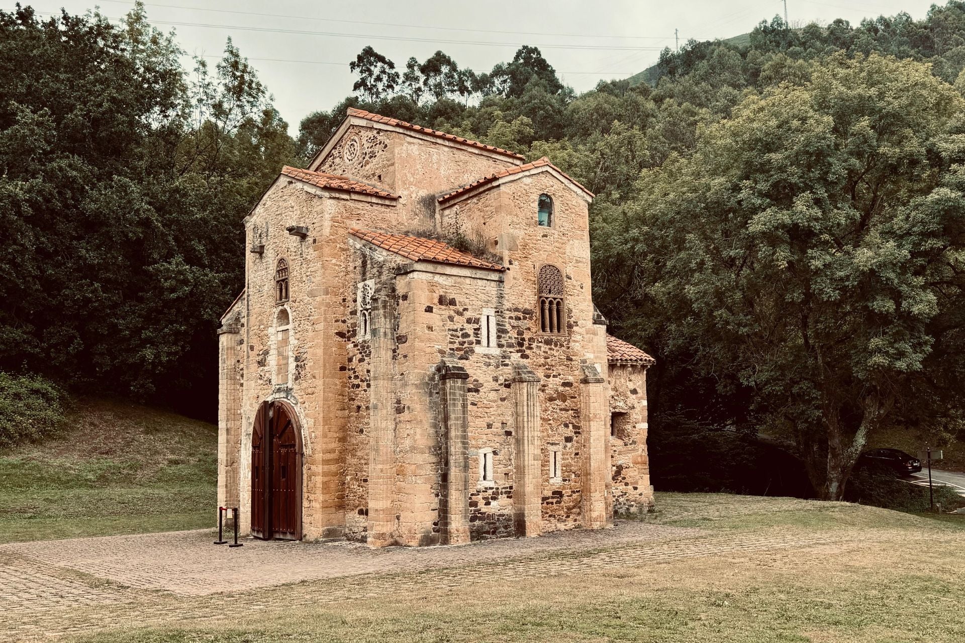 Kerk San Miguel de Lillo Oviedo Spanje