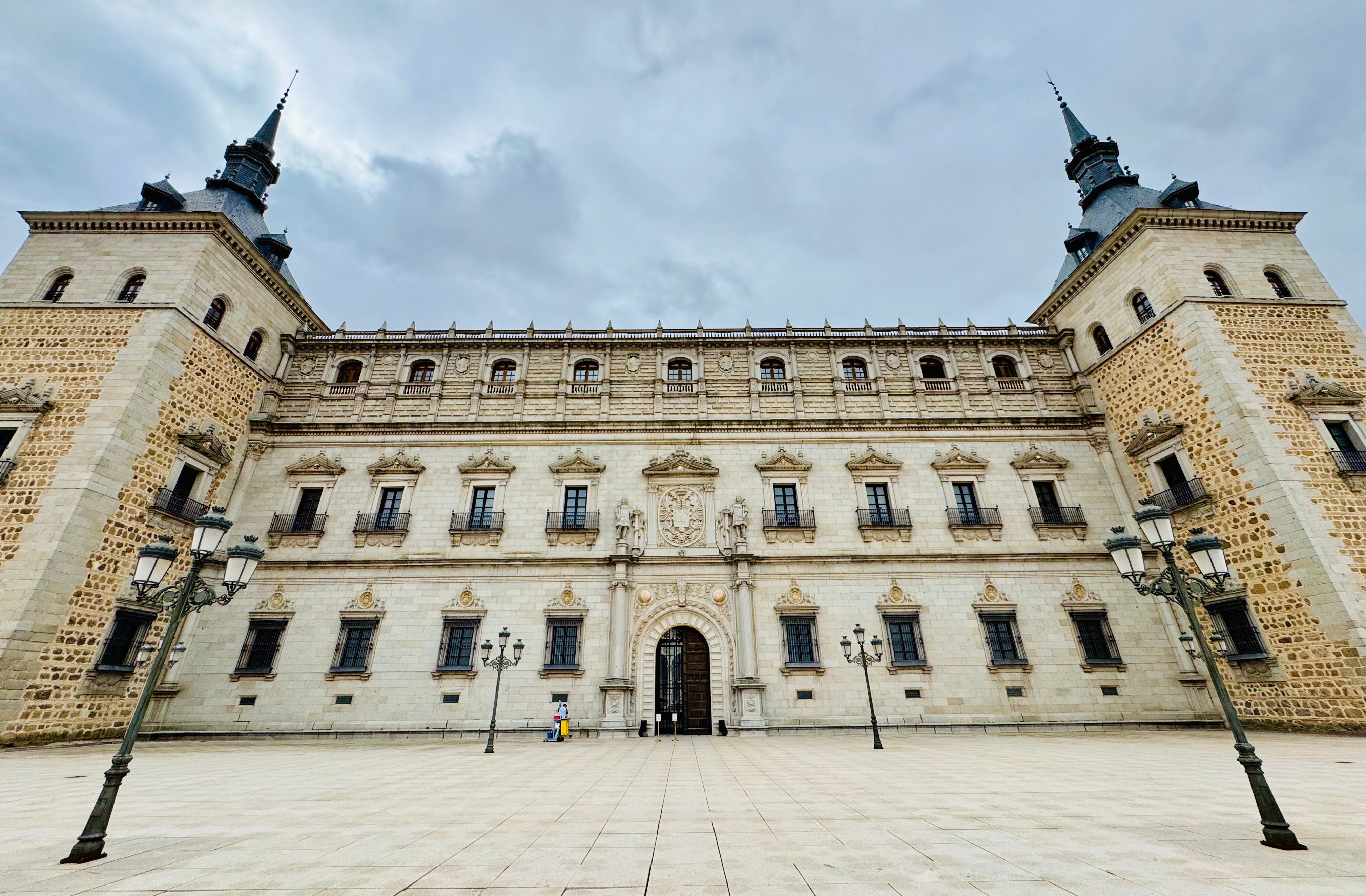 Ontdek het Alacaza het grote kasteel, populair bij toeristen en een ware hotspot