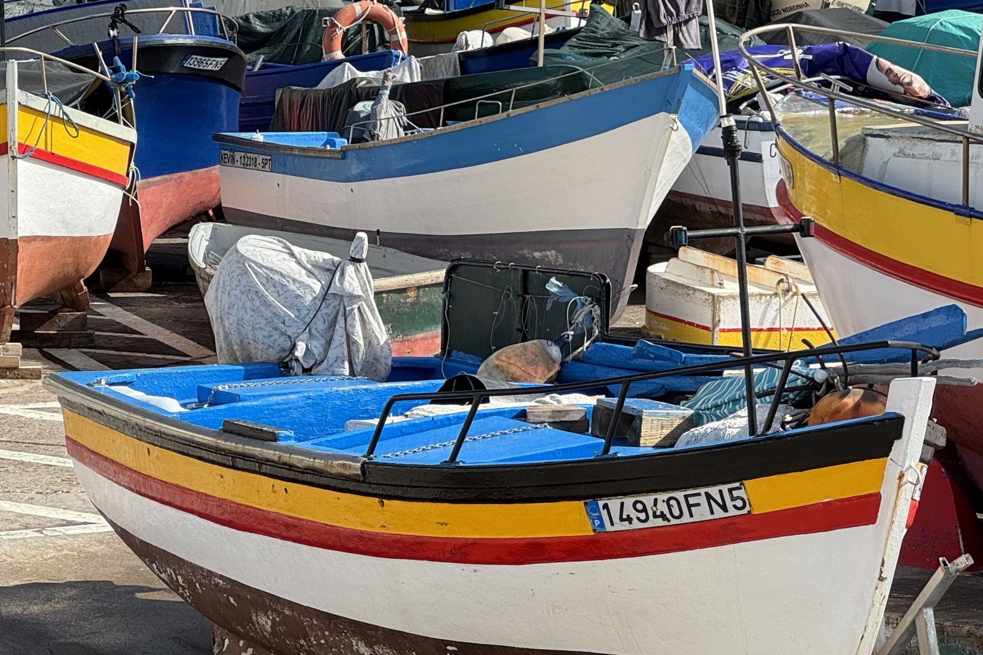 Haven van Camara de Lobos een gezellig dorp met leuke terrassen