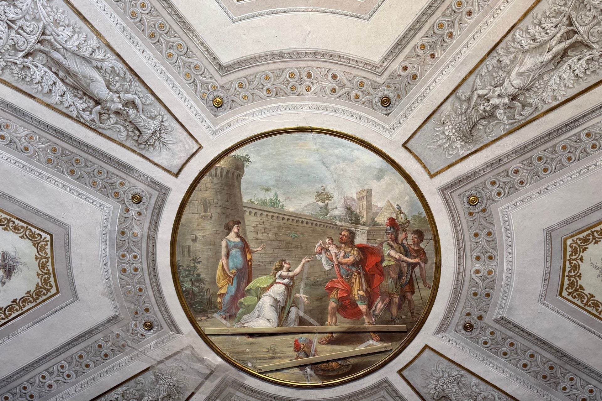 Mooie plafondschildering voorbeeld van de culturele rijkdom van Ferrara Italie