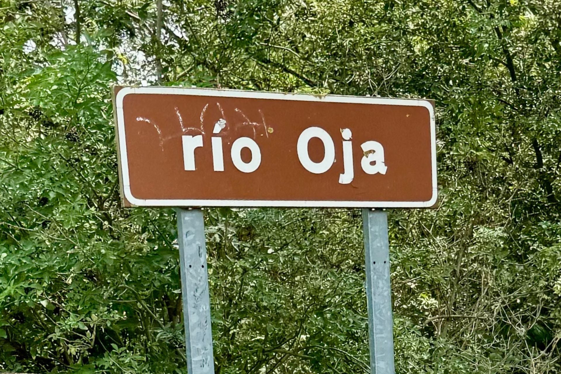 De naam Rioja komt van Rio Oja bekend van de wijn en bodegas, bezienswaardigheden in Spanje