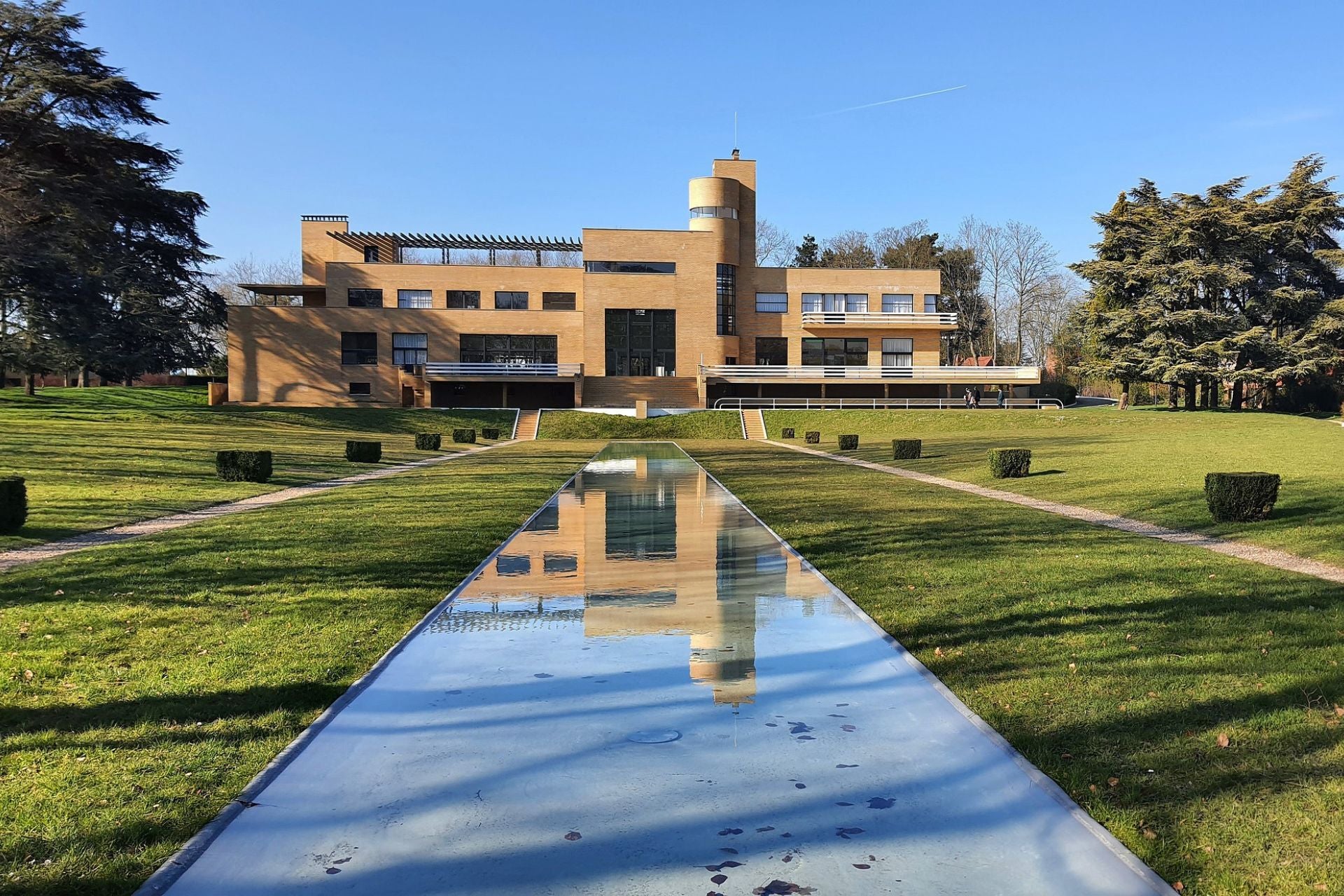 Foto van Villa Cavrois in Croix vlakbij Lille